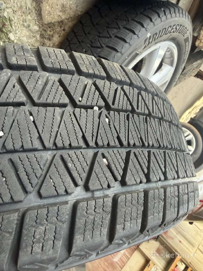Nissan x-trail ratai zieminiai bridgestone padango - nuotraukos Nr. 3