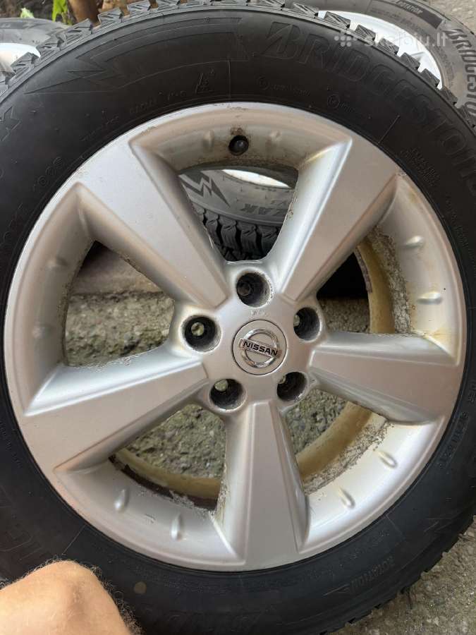 Nissan x-trail ratai zieminiai bridgestone padango - nuotraukos Nr. 7