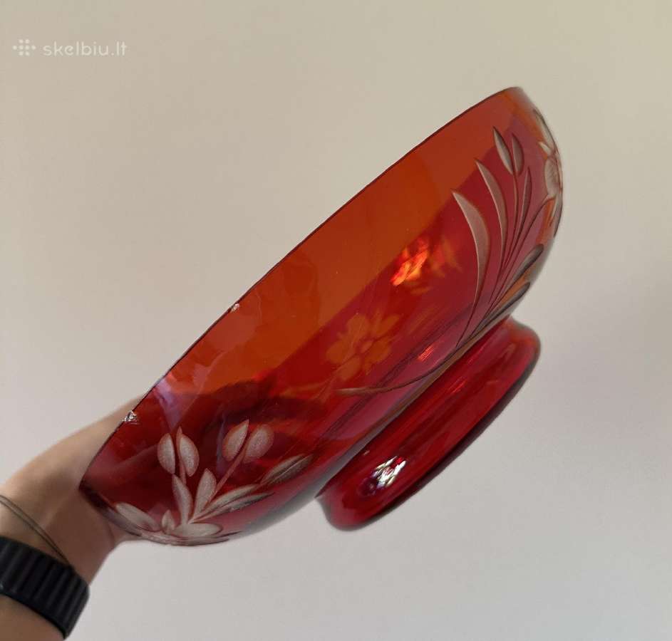 Raudonas vintažinis dubuo su gėlėmis - nuotraukos Nr. 6