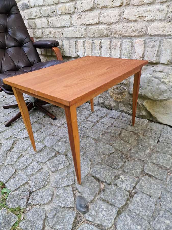 Vintažinis mid century tikmedžio staliukas - nuotraukos Nr. 6