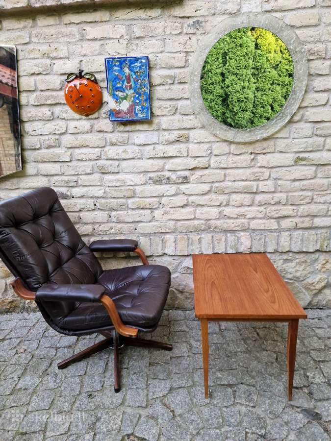 Vintažinis mid century tikmedžio staliukas - nuotraukos Nr. 7