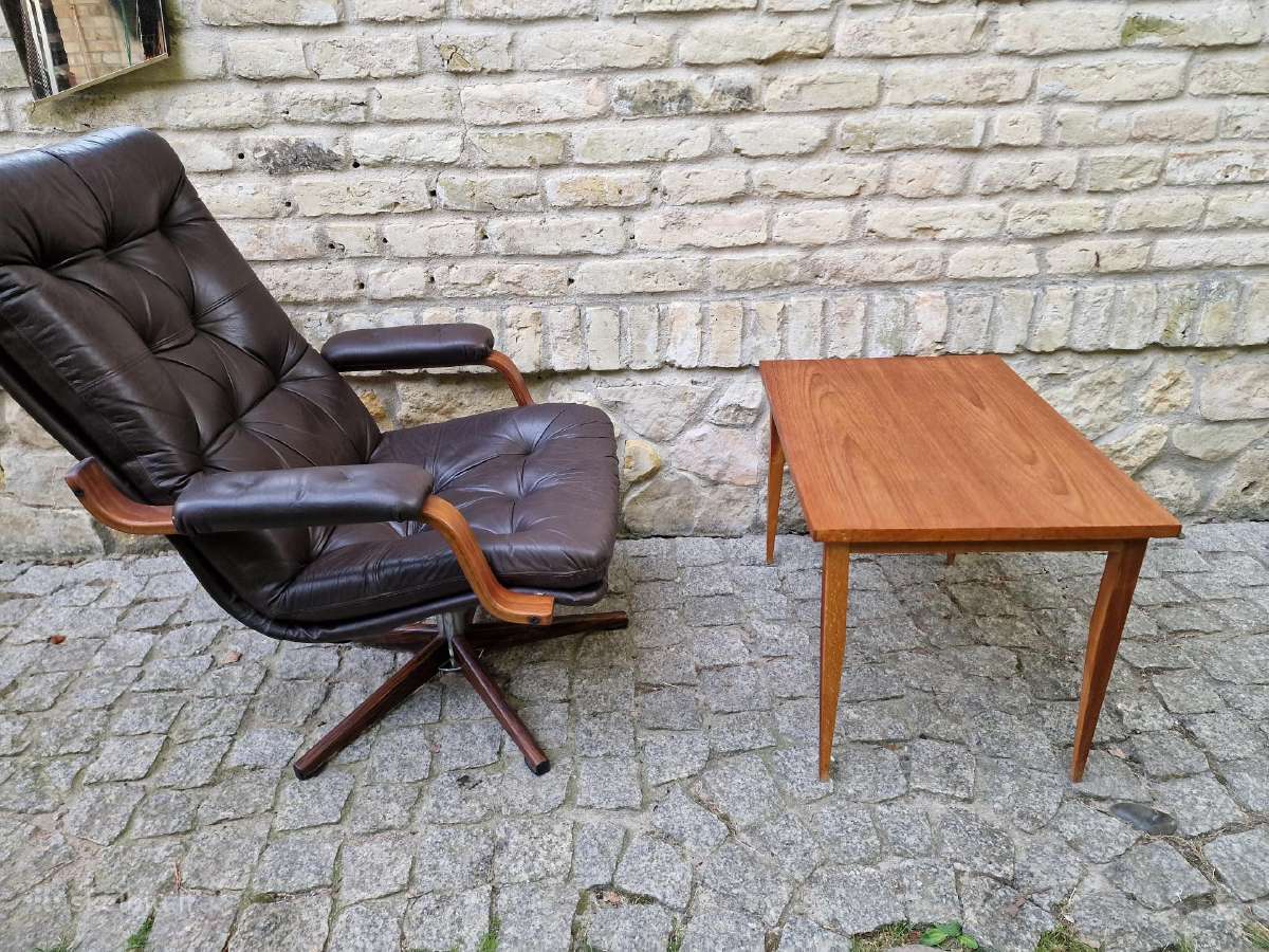 Vintažinis mid century tikmedžio staliukas - nuotraukos Nr. 8