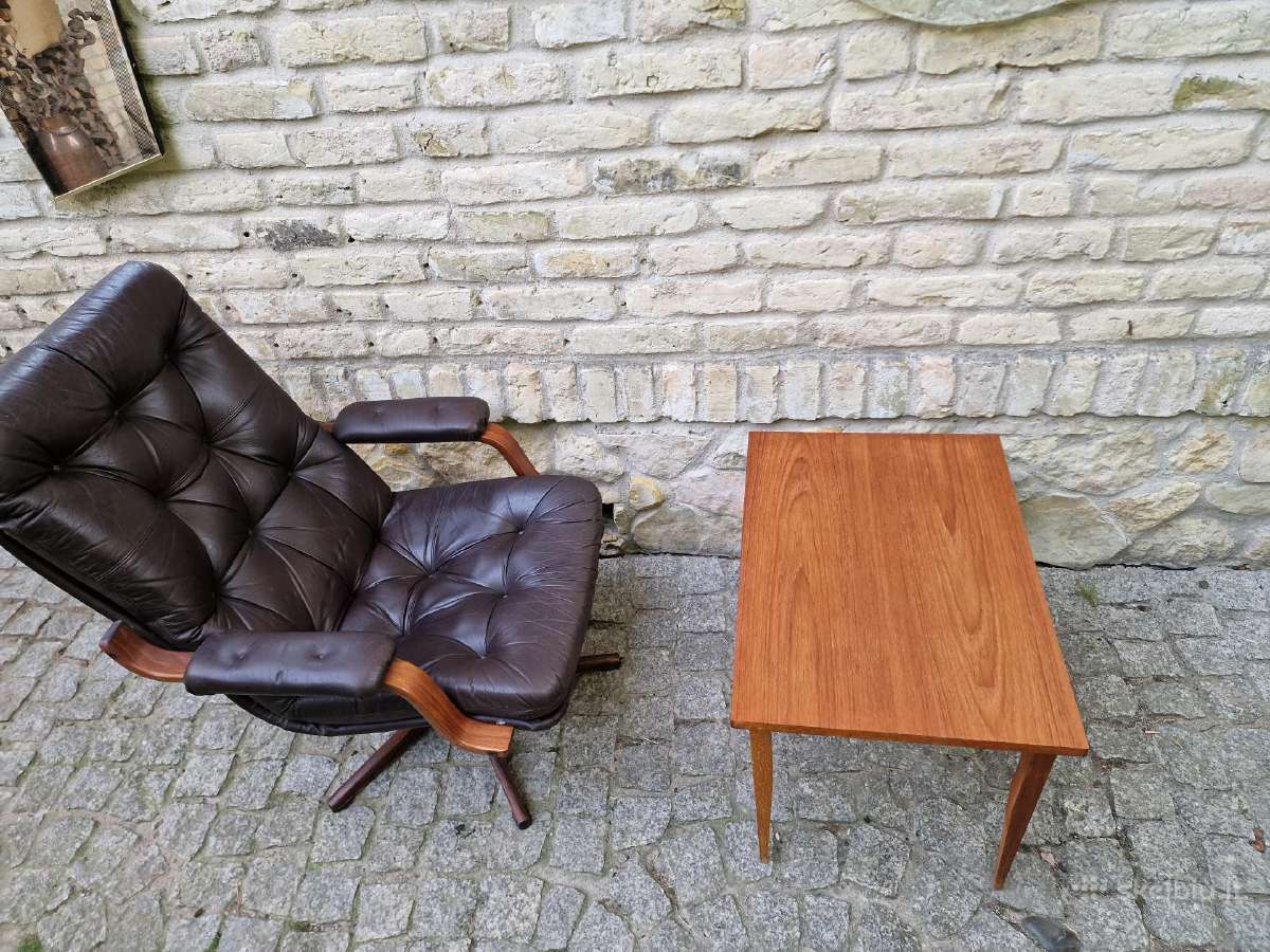 Vintažinis mid century tikmedžio staliukas - nuotraukos Nr. 13