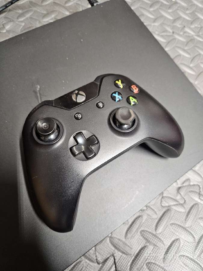 Xbox One X - nuotraukos Nr. 2