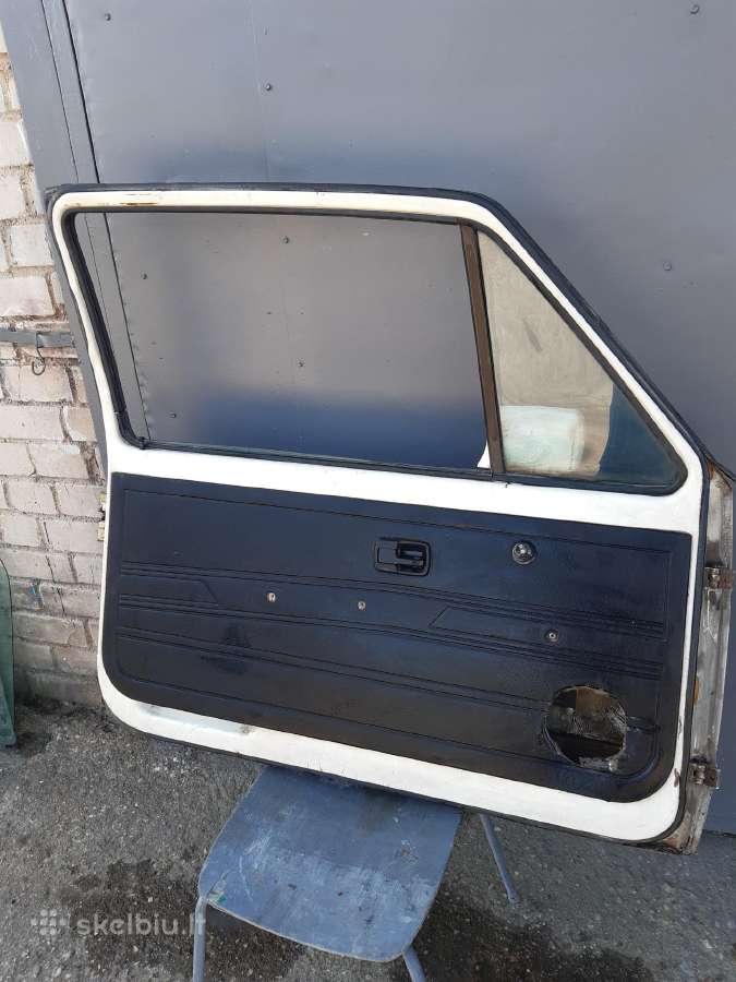 VW Golf I dvidurio dalys - nuotraukos Nr. 4