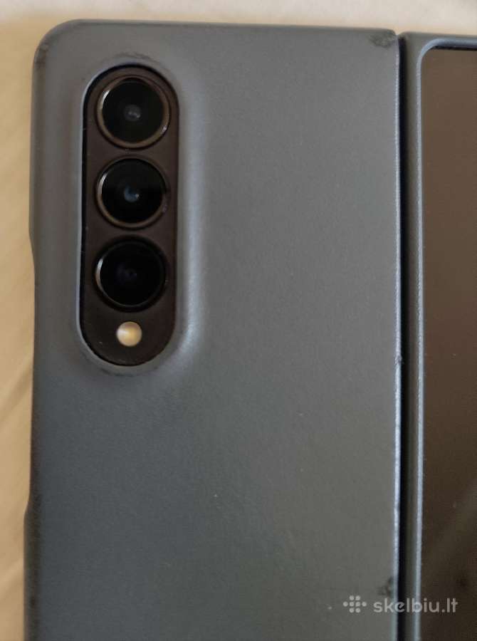 Samsung fold4 su defektu - nuotraukos Nr. 5