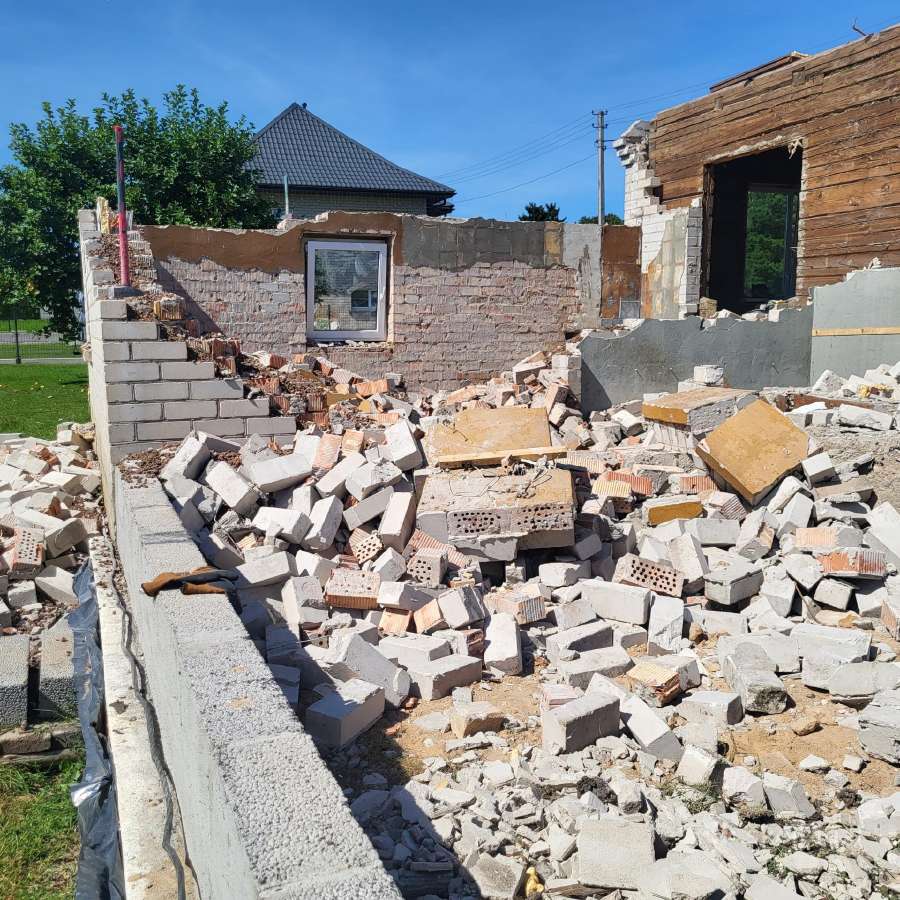 Atiduodu plytas ir plytų grūzą - nuotraukos Nr. 5