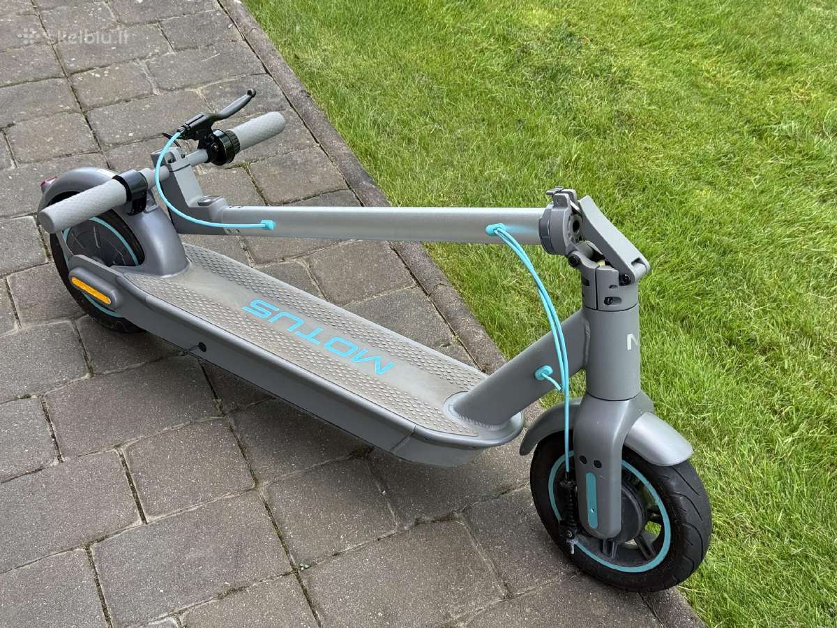 Parduodu elektrinį paspirtuką Motus Scooty 10 - nuotraukos Nr. 2