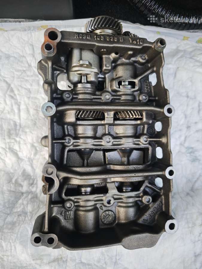 Parduodu audi a4 2008m 2.0 tdi alyvos siurblį - nuotraukos Nr. 3