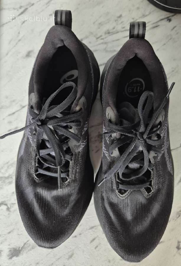 Asics Novablast 5. Dydis 39,5. Juoda & Opalo - nuotraukos Nr. 6