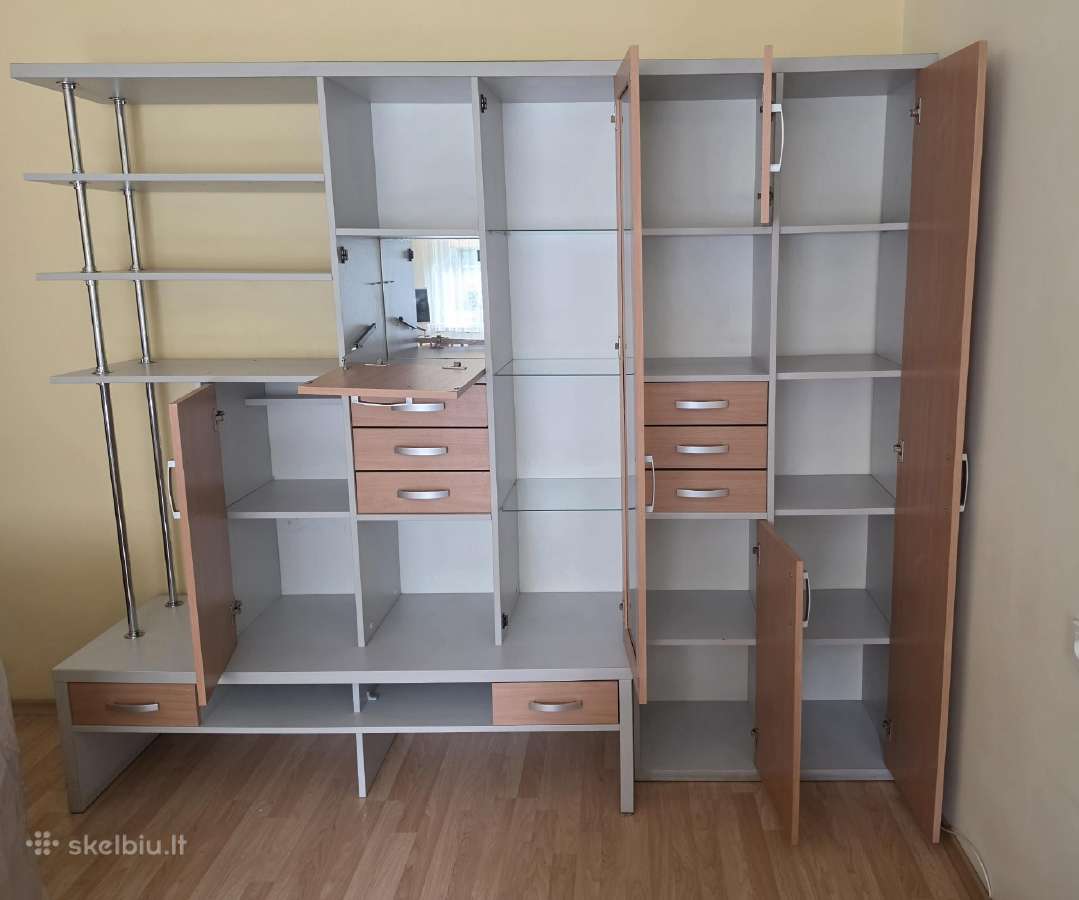 Sekcija ir staliukas - nuotraukos Nr. 3