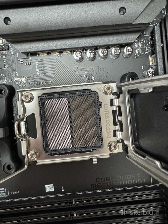 Msi Tomahawk b650m ( am5 ) ( ddr5 ) - nuotraukos Nr. 3