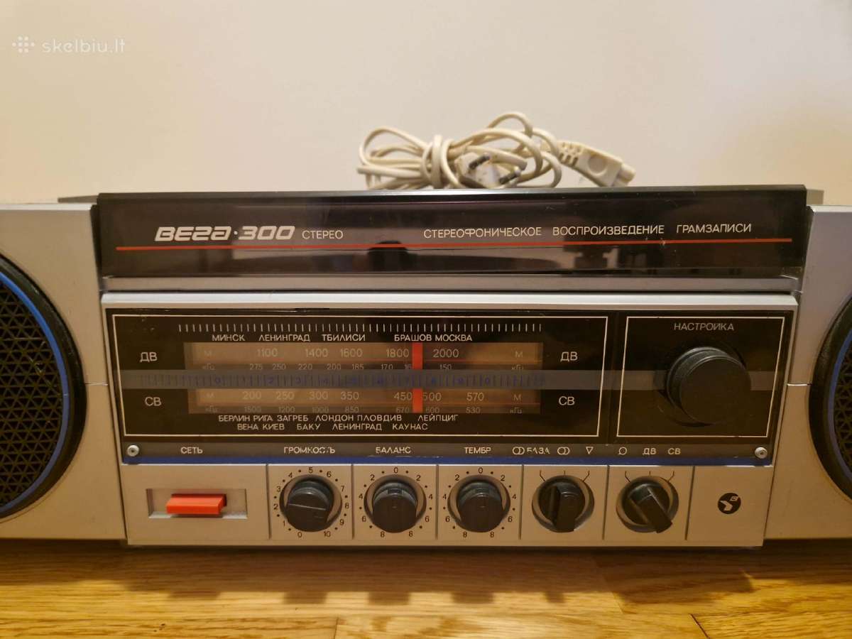 Vega 300 Stereo patefonas vin. plokštelių grotuvas - nuotraukos Nr. 2