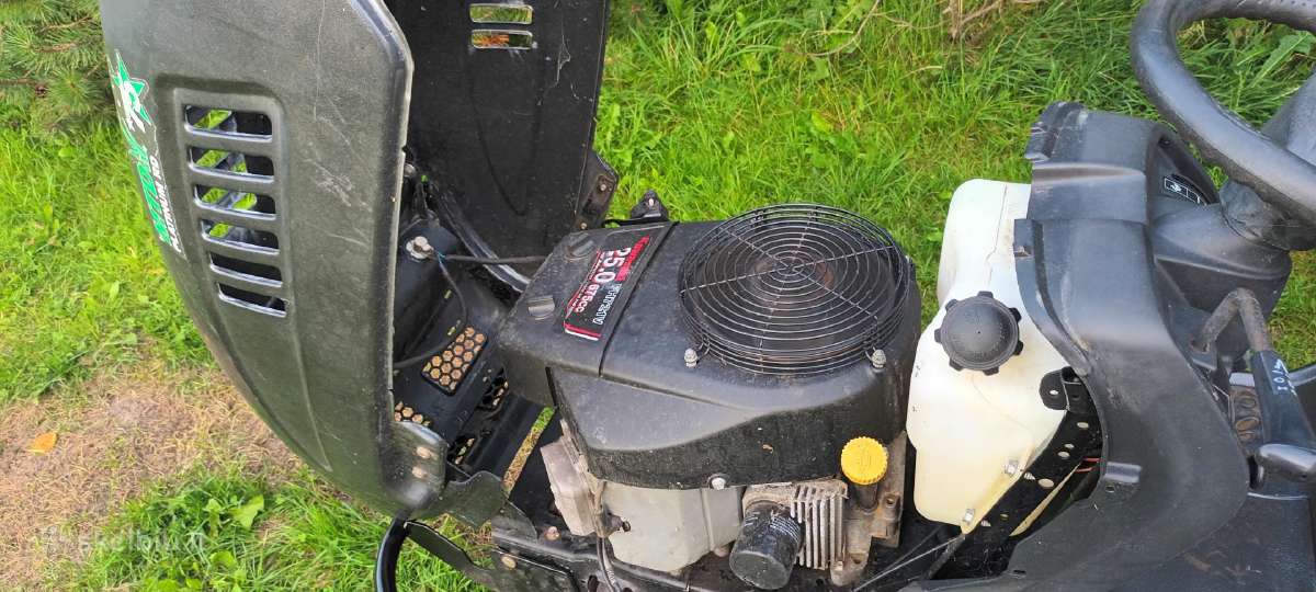 Kawasaki Platinum 25 V Twin Galingiausias - nuotraukos Nr. 9