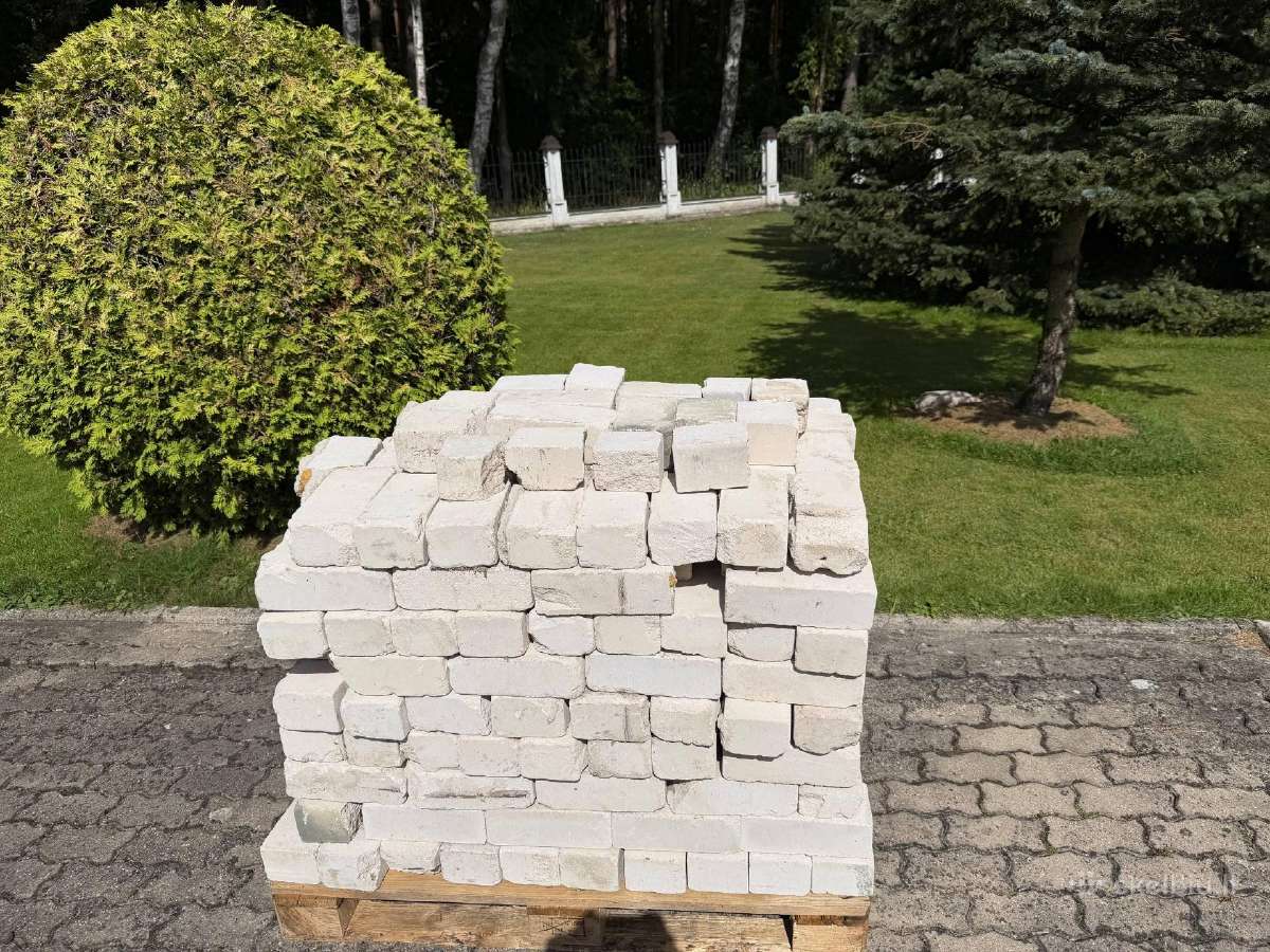 Plytos už simbolinę kainą. - nuotraukos Nr. 2