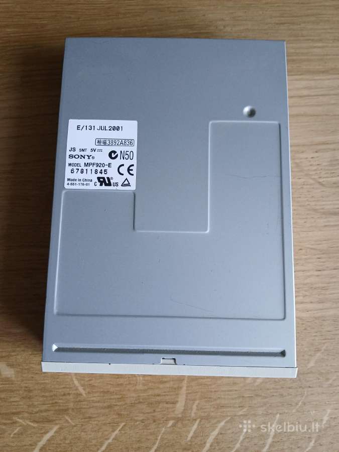 Sony Mpf920e 3,5" diskelio įrenginys + diskeliai - nuotraukos Nr. 2