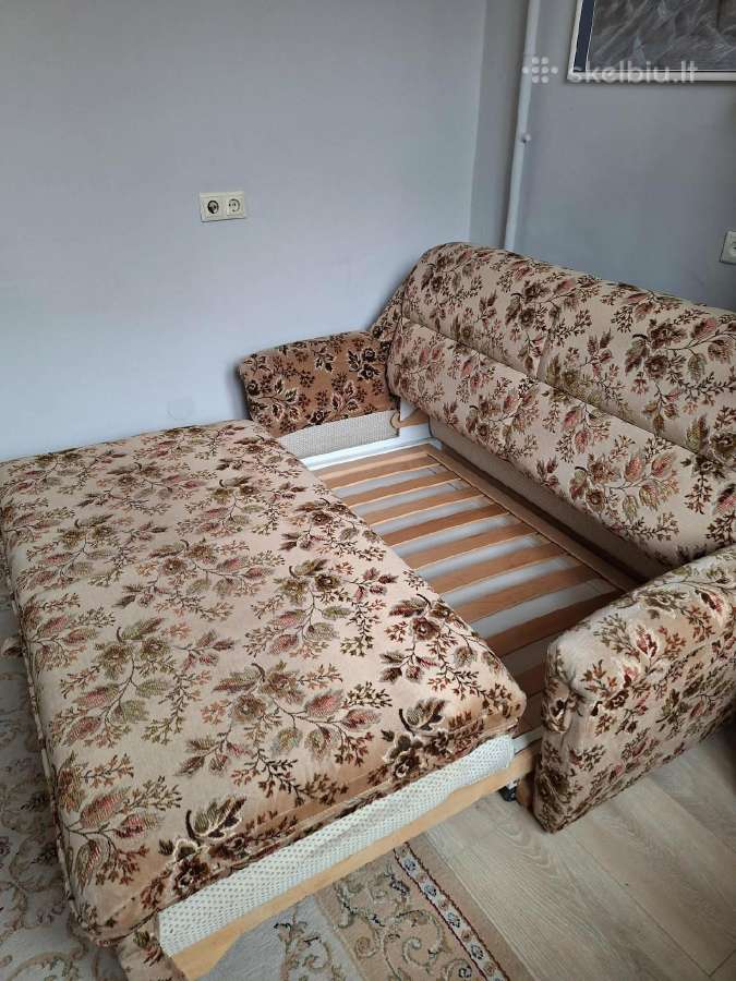 Tvarkingas vintažinis minkštų baldų komplektas - nuotraukos Nr. 4