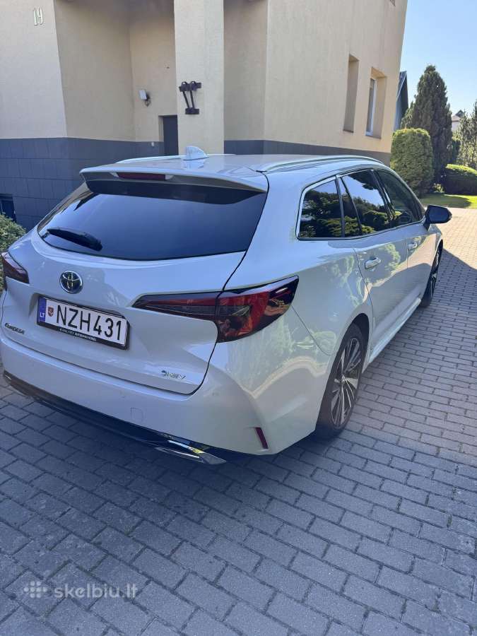 Toyota corolla (prius) nuoma 220€/sav. - nuotraukos Nr. 2
