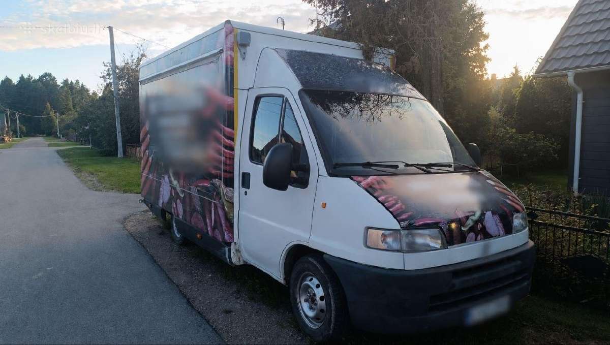 Auto parduotuvė - nuotraukos Nr. 8