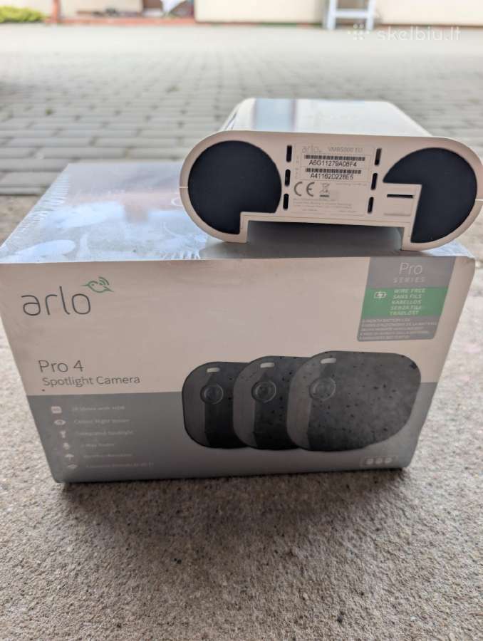 Arlo Pro 4, 3 Stebėjimo Kamerų ir Hub komplektas - nuotraukos Nr. 2