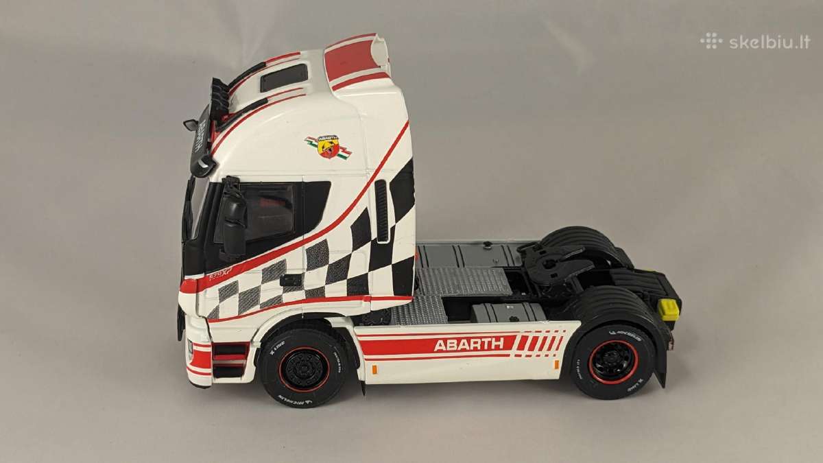 1/43 modeliukai Iveco Stralis Hi-way 2016 Abarth - nuotraukos Nr. 2