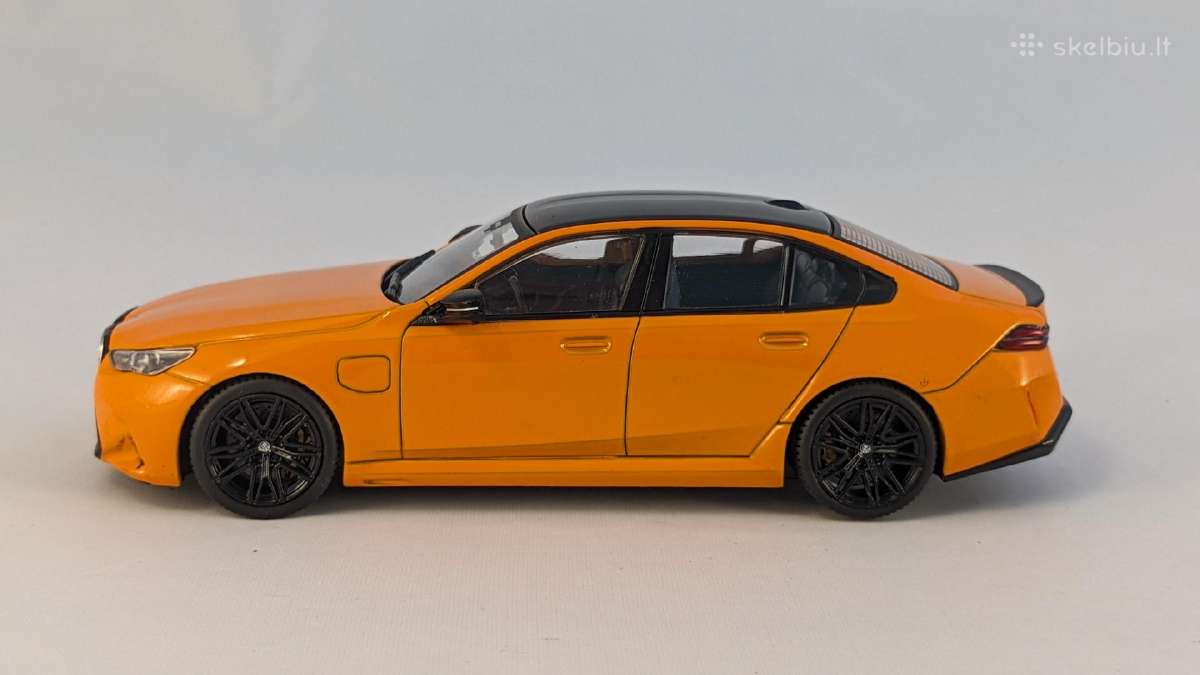 1/43 modeliukai Bmw 5 G90 2024 M5 Sedan - nuotraukos Nr. 2
