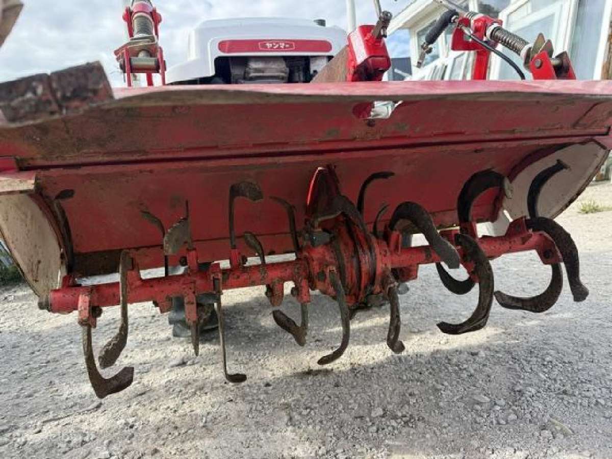 Yanmar Up-2 traktoriukas - nuotraukos Nr. 2