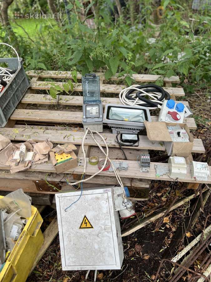 Naudoti elektros skydai,saugikliai - nuotraukos Nr. 2