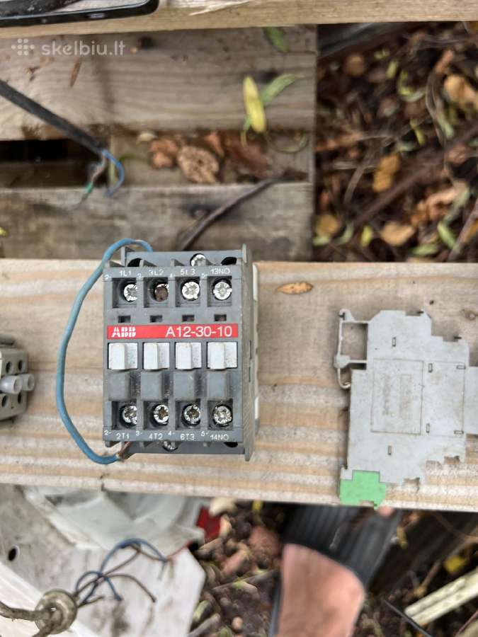 Naudoti elektros skydai,saugikliai - nuotraukos Nr. 5