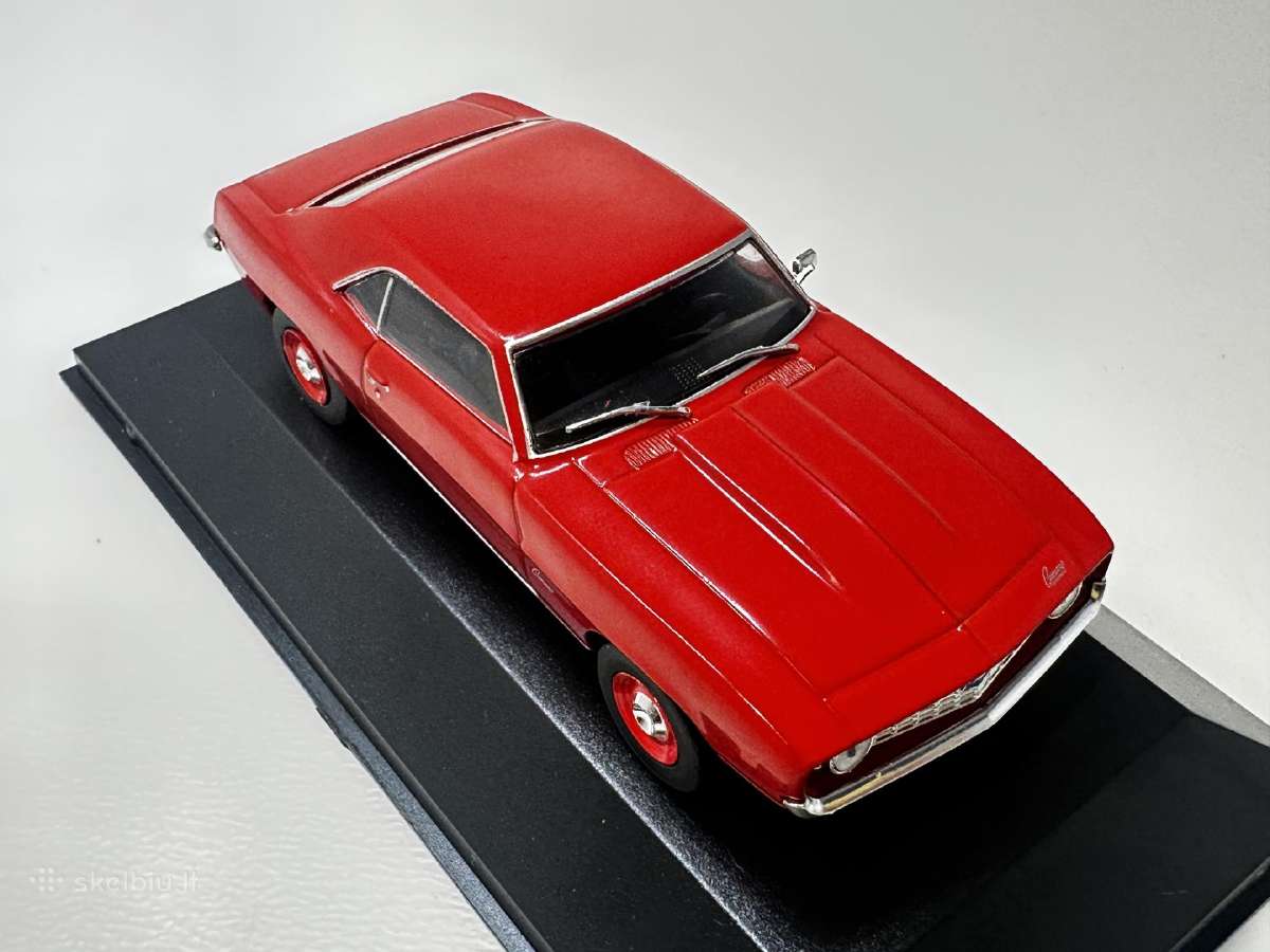 Chevrolet Camaro 1969 raudona 1:43 Salvat - nuotraukos Nr. 6
