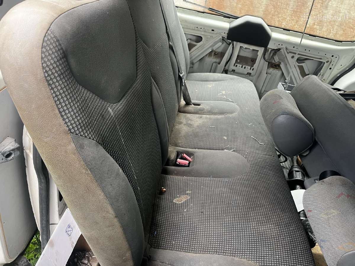 Parduodu VW Transporter T5 sedynę - nuotraukos Nr. 6