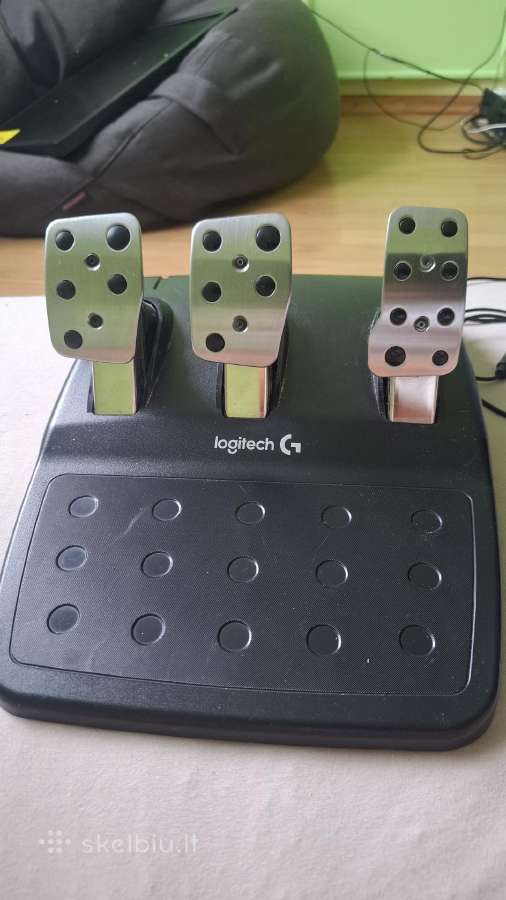 Parduodu Logitech G920 su pedalais, shifteriu - nuotraukos Nr. 5