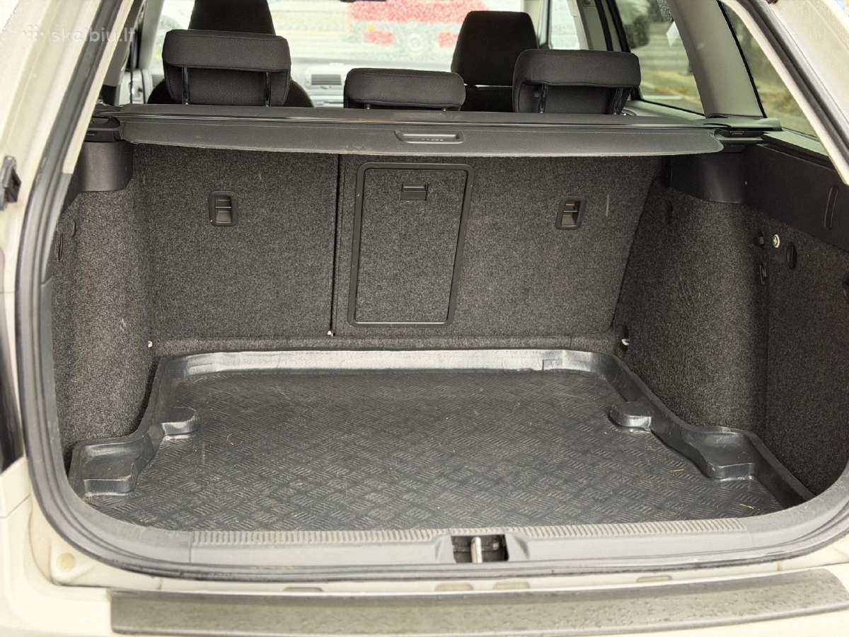 Skoda octavia 1,6 tdi 4x4 - nuotraukos Nr. 7