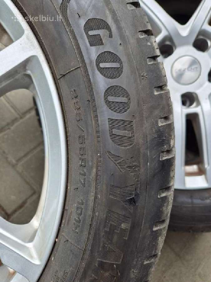 Mažai naudotos žieminės 225/55 R17 padangos - nuotraukos Nr. 5