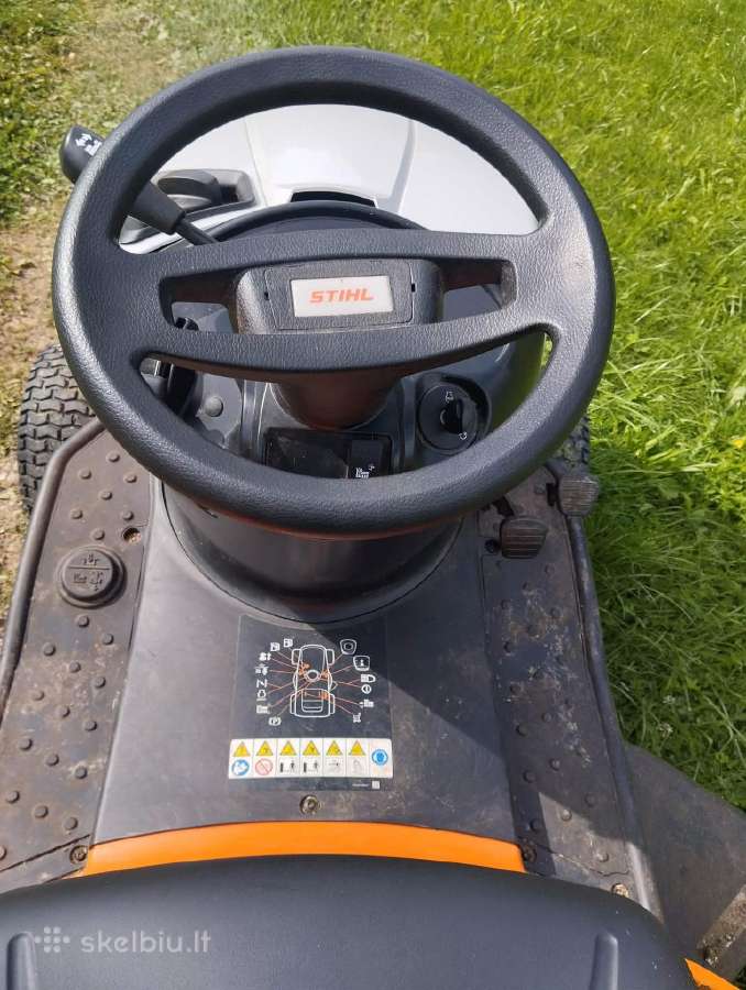 Parduodamas vejos pjovimo traktoriukas Stihl - nuotraukos Nr. 3