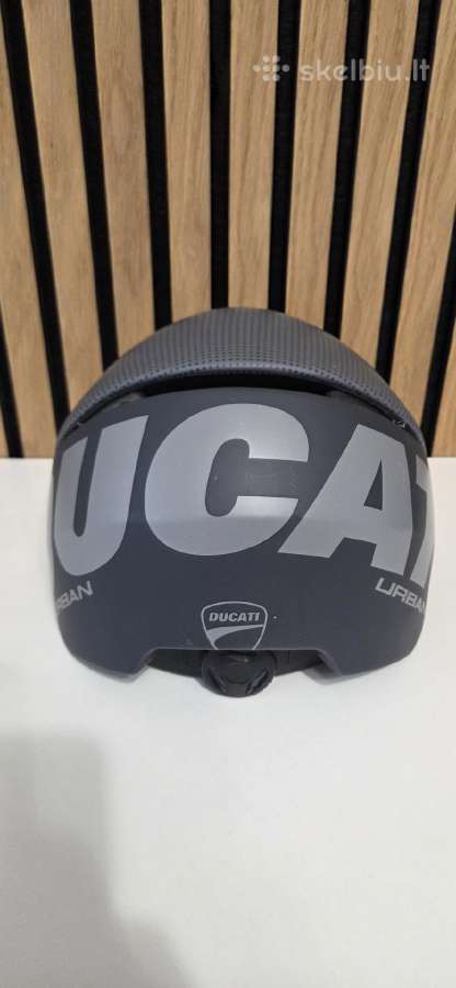 Ducati šalmas - nuotraukos Nr. 3