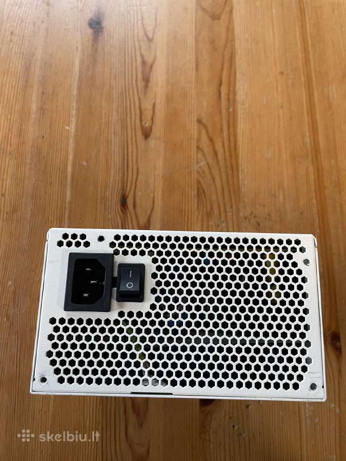 Parduodu maitinimo saltini Nzxt 700w - nuotraukos Nr. 3
