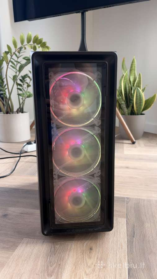 Gaming pc ir monitorius - nuotraukos Nr. 2