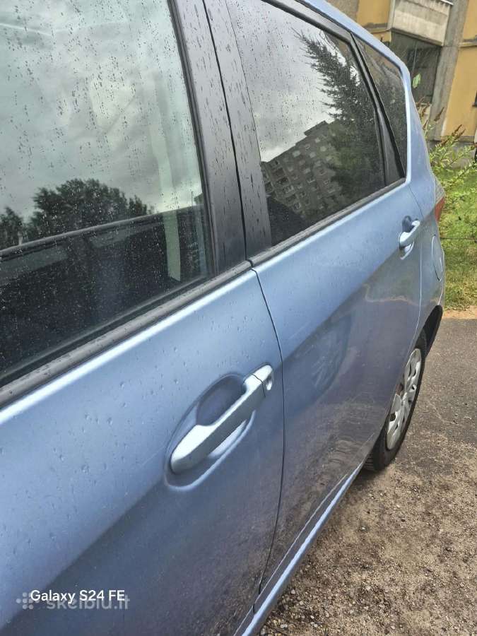 Toyota Verso-s - nuotraukos Nr. 2