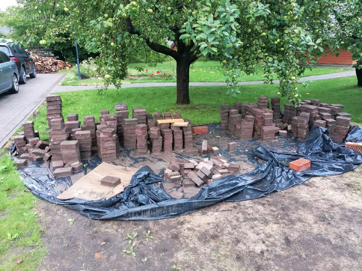 Trinkelės raudona juoda margos - nuotraukos Nr. 2