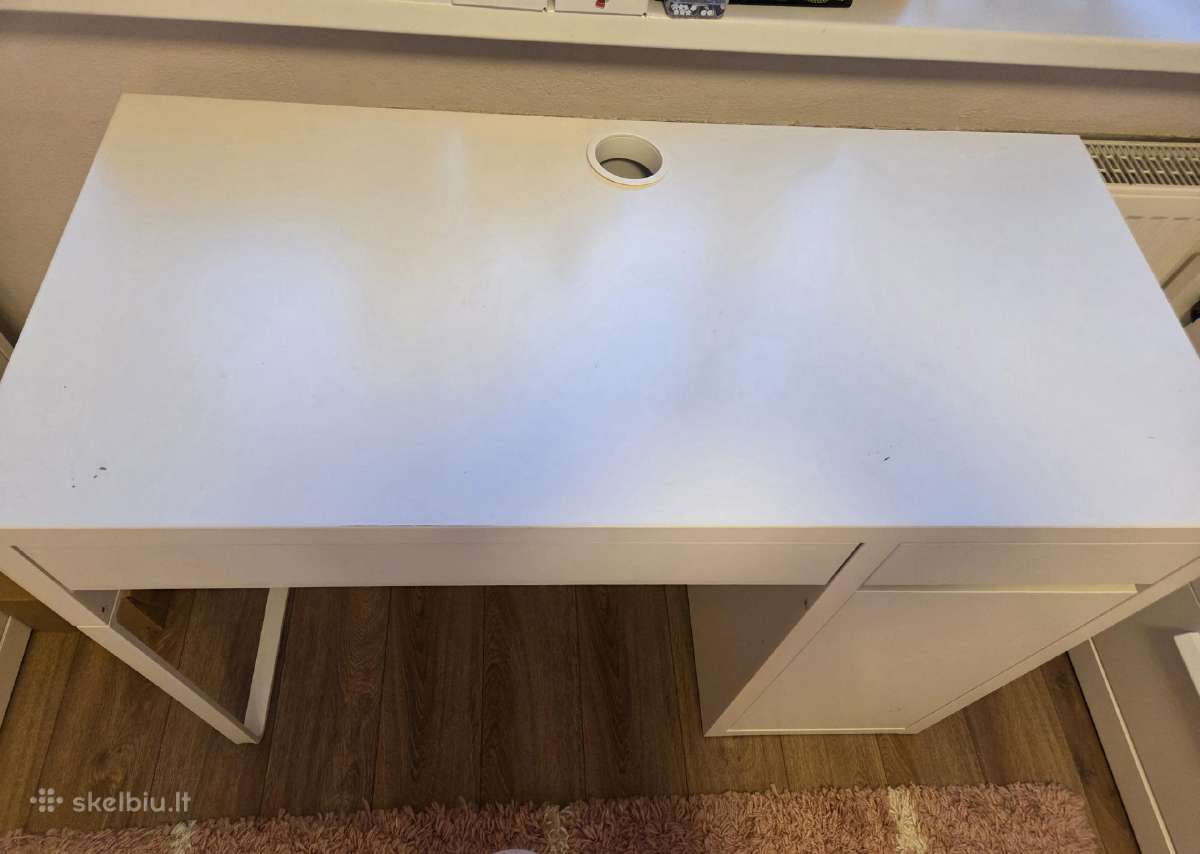 Nedidelis rašomasis stalas Ikea - nuotraukos Nr. 3