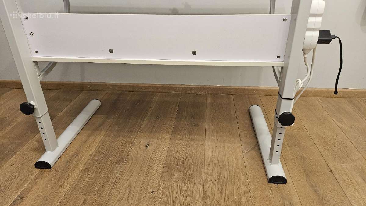 Rašomasis reguliuojamo aukščio stalas su kėde - nuotraukos Nr. 5