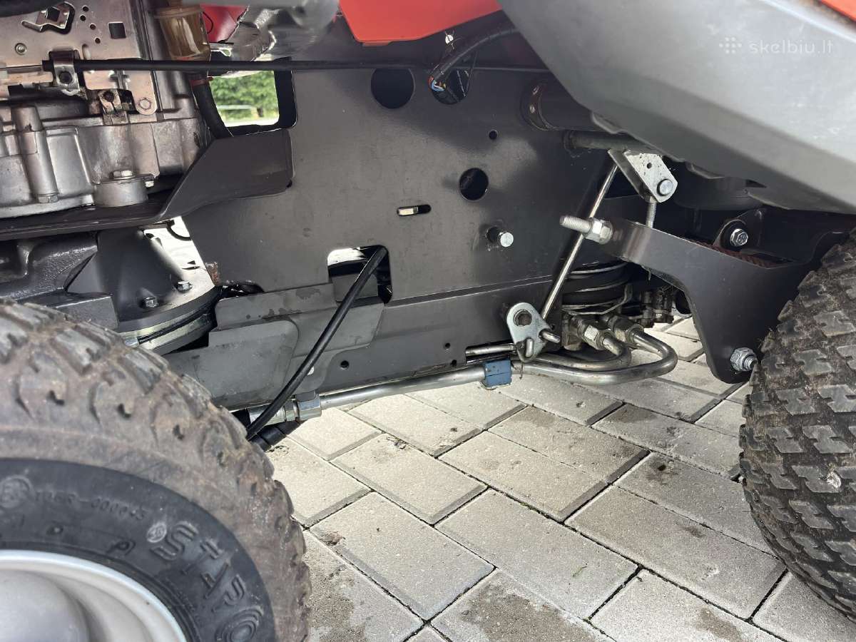 Husqvarna rider 320 Awd sodo traktoriukas - nuotraukos Nr. 5