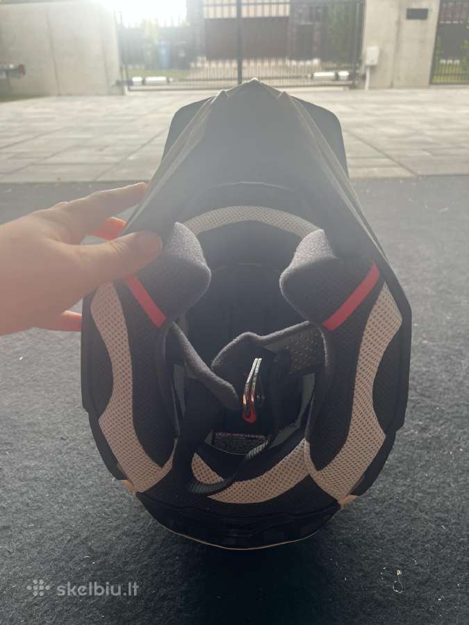 Parduodu labai gražu shoei šalma S-dydis/55-56 cm - nuotraukos Nr. 5