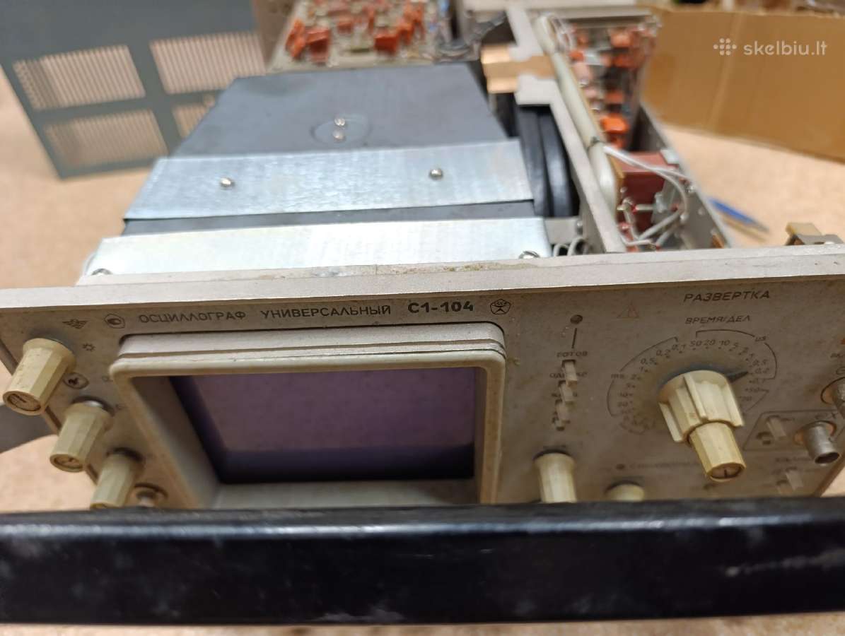 2 sovietiniai oscilokopai ir 1 signalo generatoriu - nuotraukos Nr. 3