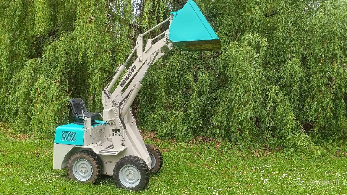 Komatsu sk04, dyzelis yanmar - nuotraukos Nr. 2