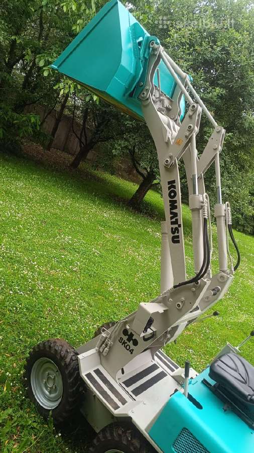 Komatsu sk04, dyzelis yanmar - nuotraukos Nr. 4