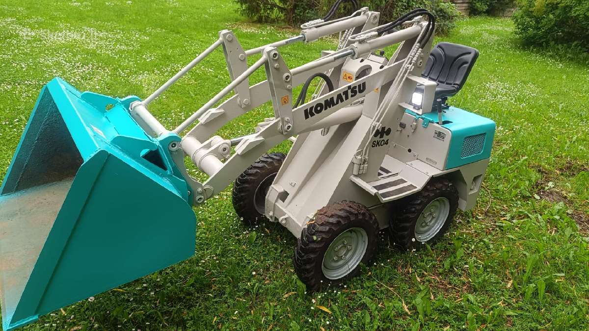Komatsu sk04, dyzelis yanmar - nuotraukos Nr. 12