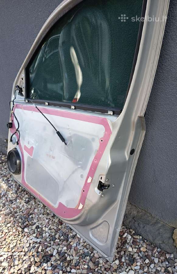 Opel Astra H priekinės dešinės durys – atiduodu - nuotraukos Nr. 4