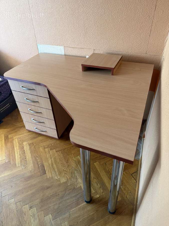 Rašomasis stalas kampinis - nuotraukos Nr. 2